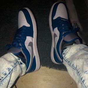 My name is Anthony Bellew thank you for checking out my products!